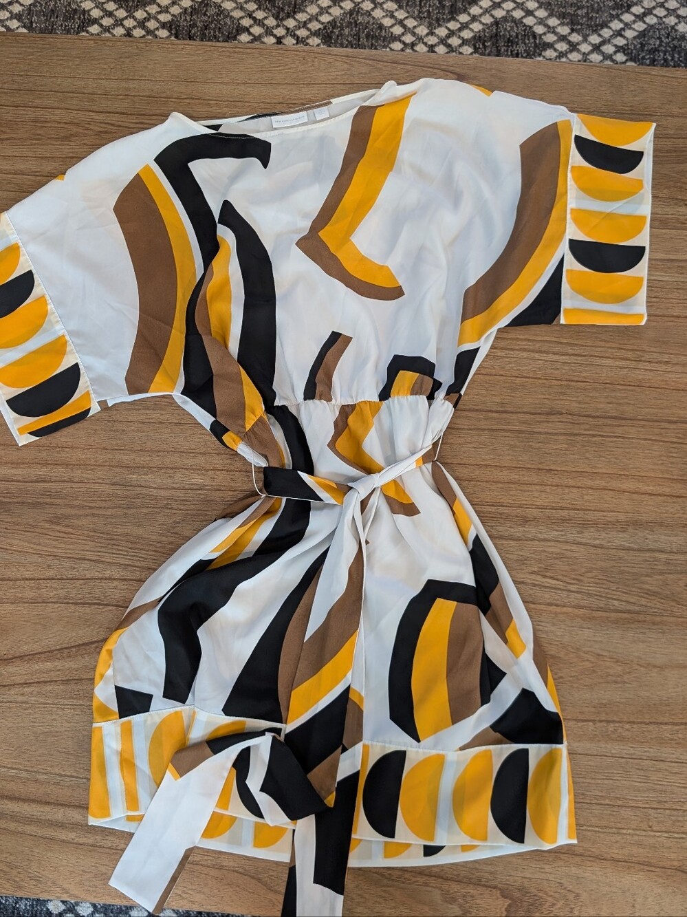 New York & Company White, Yellow & Black Geo-Print Tie-Waist Dress